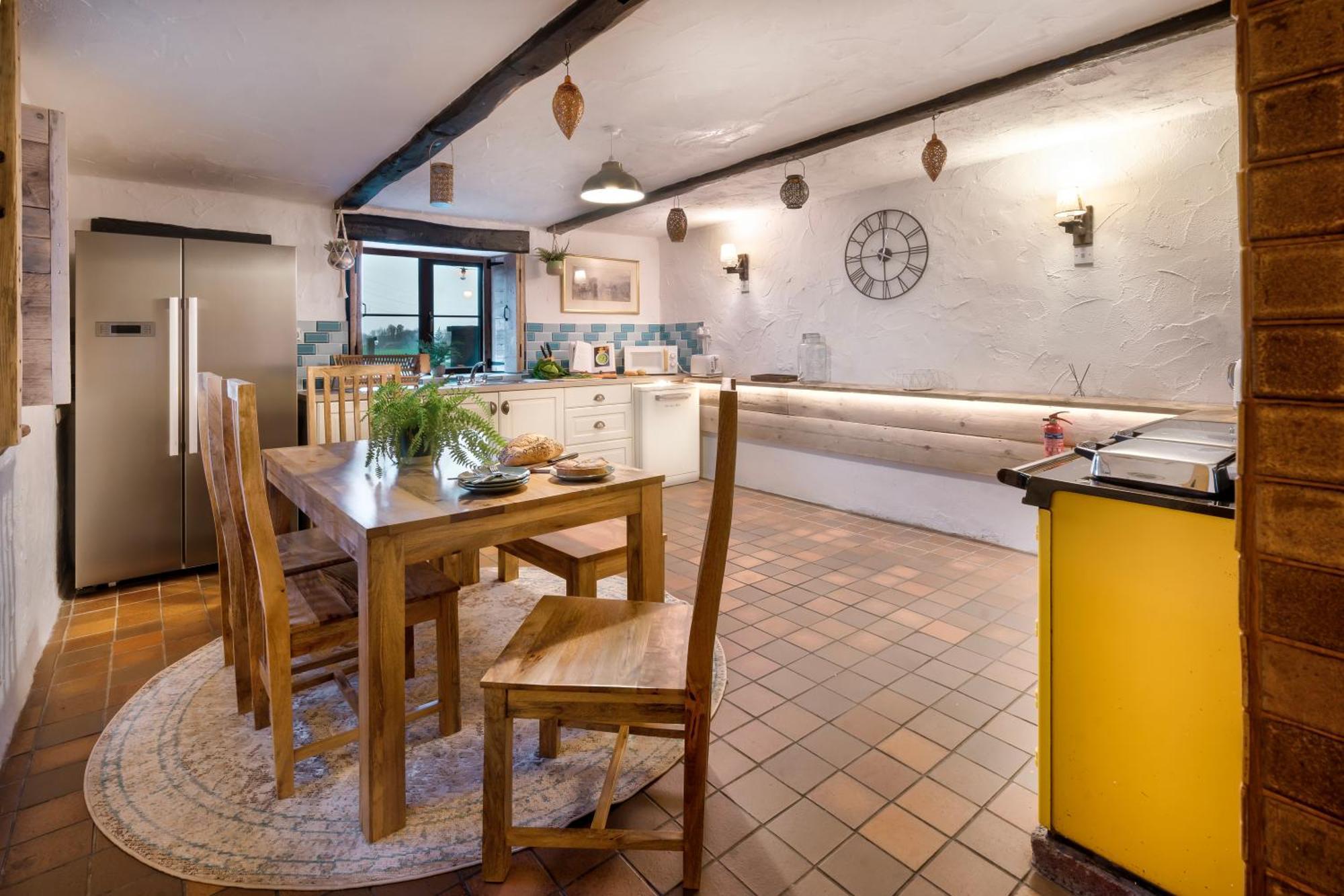 The Gilpin Farmhouse, Lake District Getaway 利文斯 外观 照片