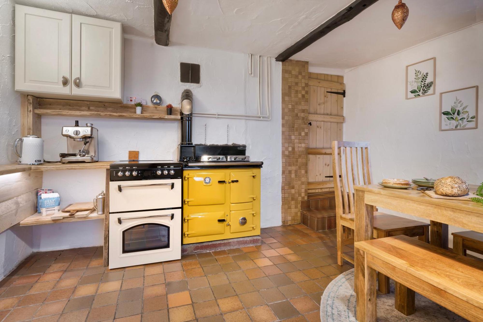 The Gilpin Farmhouse, Lake District Getaway 利文斯 外观 照片