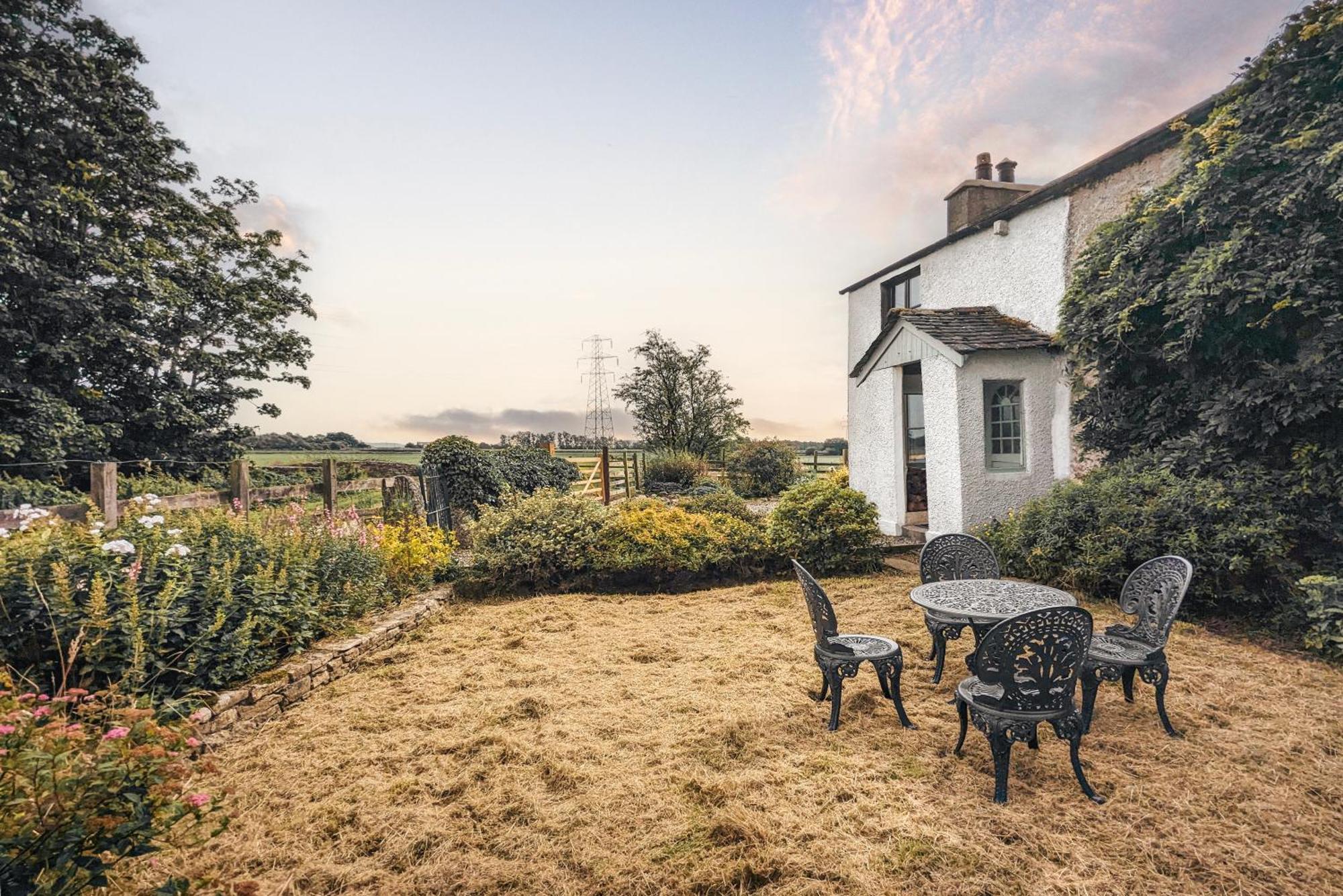 The Gilpin Farmhouse, Lake District Getaway 利文斯 外观 照片